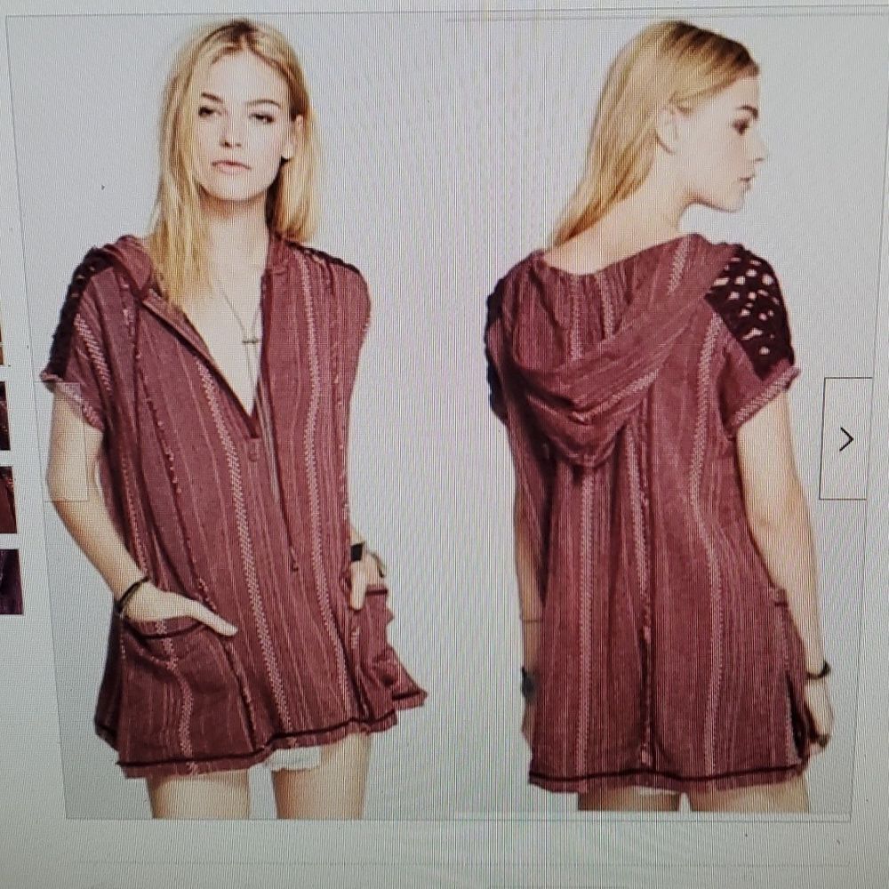Forever Yours  Hooded Short-Sleeve Tunic Top - Wine Red EUC